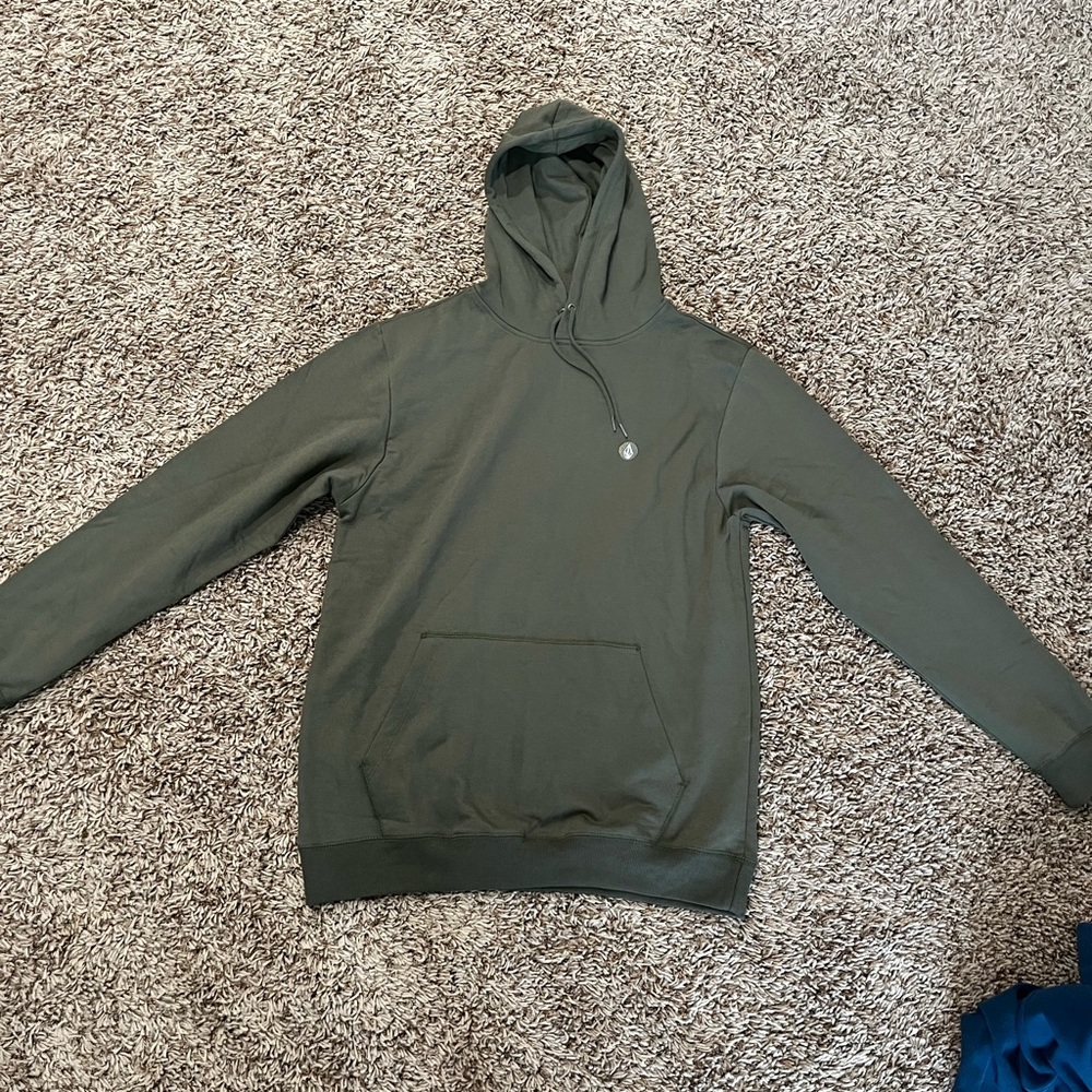 BRAND NEW VOLCOM SWEATSHIRT